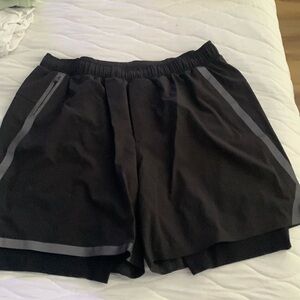 Lululemon shorts with reflective men’s large worn once